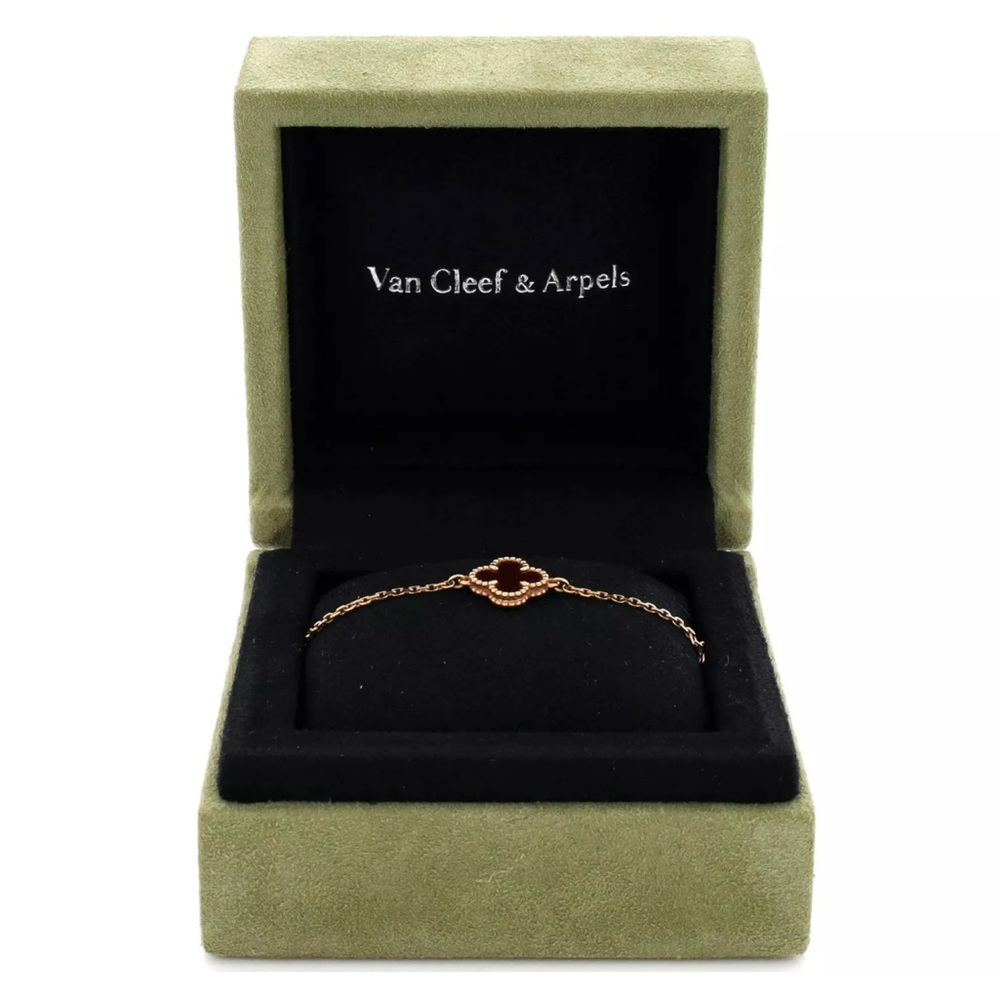 Vancleef & Arpels Sweet Carnelian Alhambra bracelet Pink gold 💯 Authentic